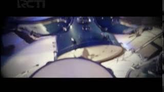 Lucky Strike Mild - People