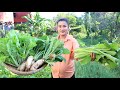 Pregnant mum collect fresh vegetable to make healthy soup - Cooking with Sreypov