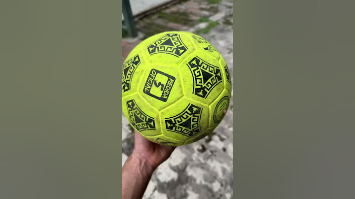 Probando BALONES de Futbol - Balon Azteca ⚽️ #futbol #shorts #balon #soccer