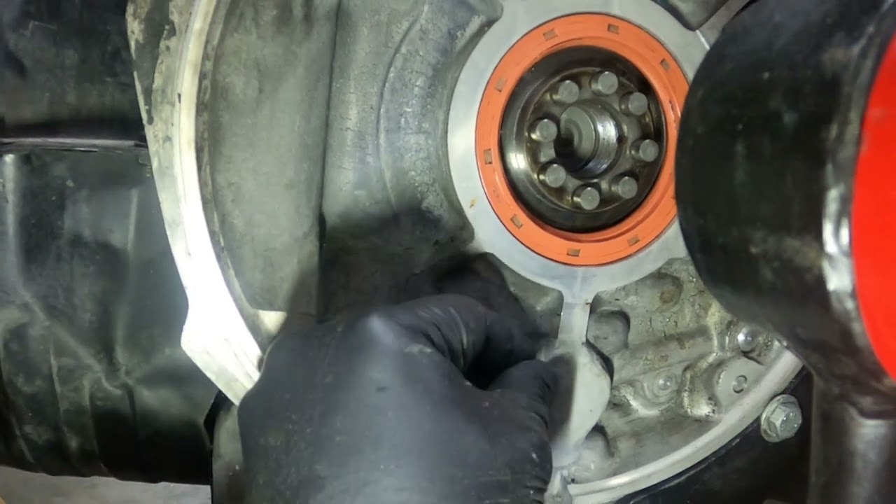 VW Split Bus - Oil Leak at Cam Plug - JB Weld - Run Engine Stand Prep - 005