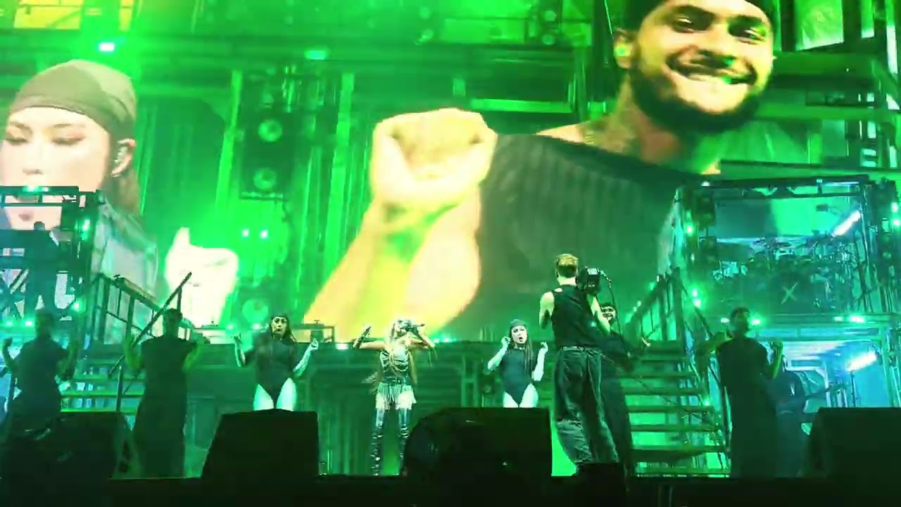 Christina Aguilera — Vanity & Bobblehead (Live at Portola Festival