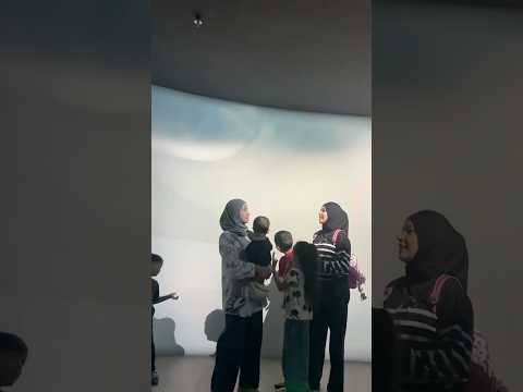FAYYOLA FAMILY MAIN KE MUSEUM TSUNAMI #shortsfeed #shortsvideo #shortsviral #shorts #shortvideo #fyp