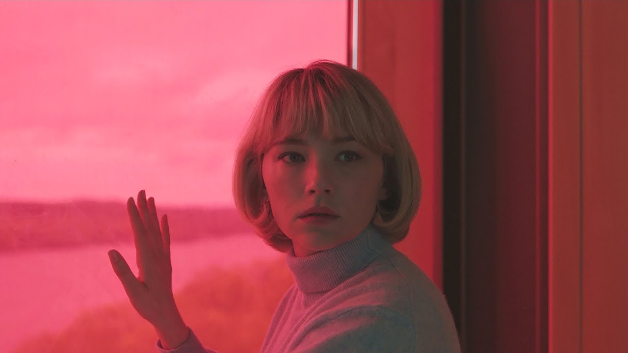 Katelin Arizmendi on SWALLOW (Carlo Mirabella Davis, 2019)