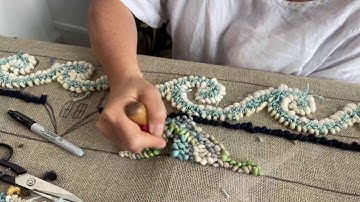 Hooking a Decorative Wave and  the Flour Yarns: Thursday Live: Episode 106