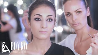 : COLORED SMOKY EYES AT THE CILIARY CONTOUR