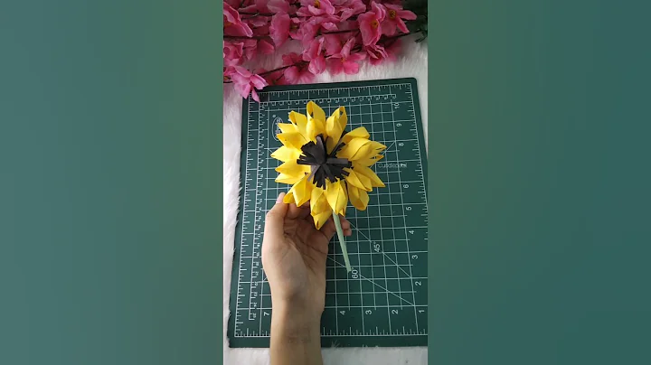 🌻paper sunflower making|Quick and easy craft ideas #papercraft #diy #shorts
