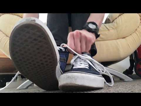 TNT SG Dress Blue Vans and blue toe socks