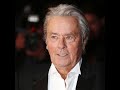 Ref:A6HoGgC8ECQ Douchy rend hommage � alain delon, un an apr�s : une c�r�monie sobre sans ses trois enfants mais mar