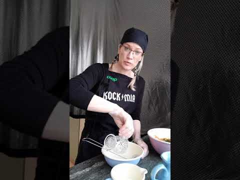 Video: Kalkonsallad Med Grönsaker