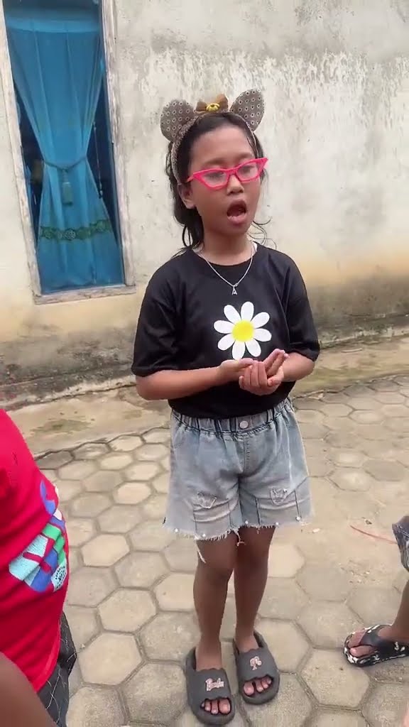 Vidio kocak dan gokil @nyaikembang1nyaikembang1 /makanya jangan suka ngeremehin orng lain?