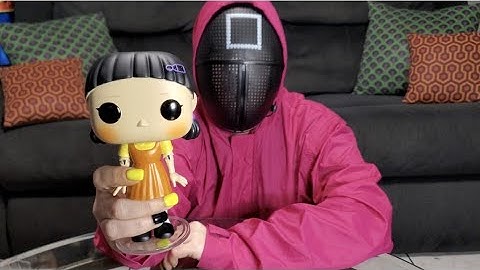 Squid Game 2 Doll & Guard Funko Pops Collection from the Popular Korean Show on Netflix Unboxing 4K