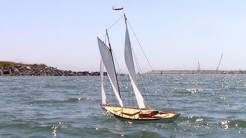 Fast Cargo Schooner “Annie" joins the Bearospace RC Fleet