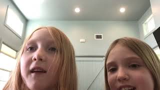 Emma And Claire Axbw23