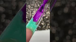 It's a Turquoise & Purple Nail 💅🏽 Who did NOT like the swirls?! Mee 😅🟣 #nails