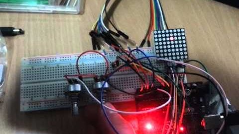 Potentiometer controlled 8x8 red led matrix