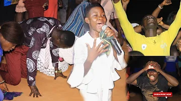 HOLY SPIRIT IN COMMAND AS ODEHYIEBA PRISCILLA WORSHIPS @ MANSO ADUBIA