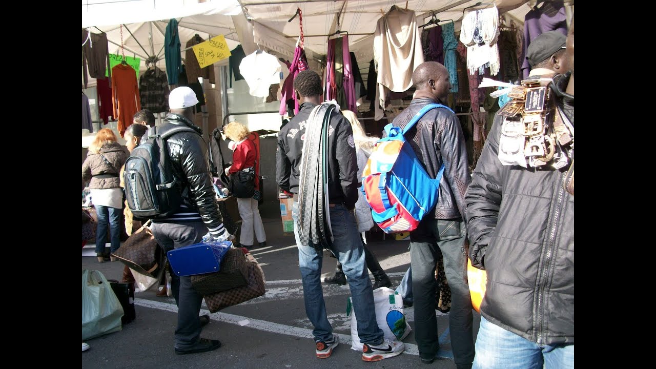 SANREMO: POLEMICHE PER L'ABUSIVISMO COMMERCIALE AL MERCATO