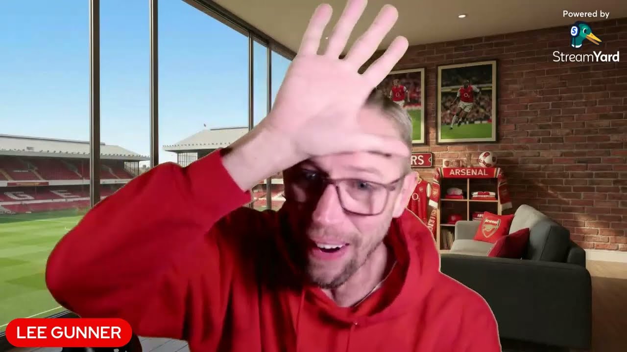 MANSFIELD 1-2 ARSENAL (FUMING LEE GUNNER FAN CAM) PATHETIC
