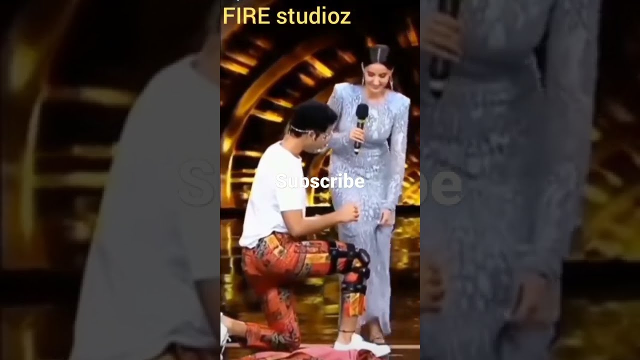 Raghav Helping Nora Take Off Her Shoes Norafatehi Raghavjuyal