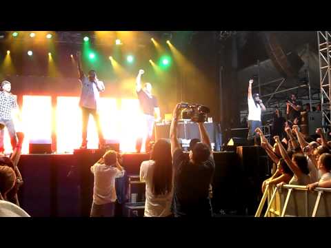 A Tribe Called Quest with Busta Rhymes doing Scenario and Check the Rhyme.MP4