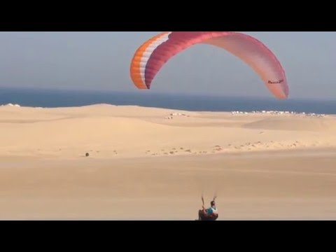 An Afternoon Paragliding in Qatar – UltimateFreggle’s Adventures