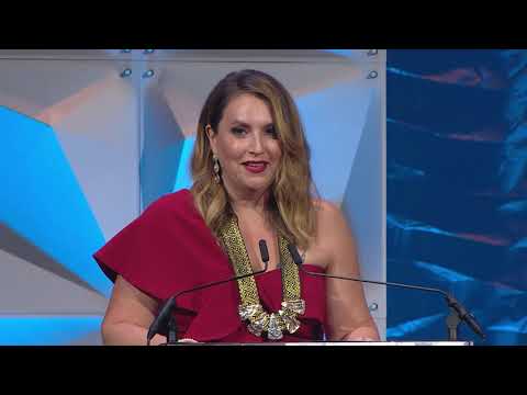 Video: La Hispanic Heritage Foundation Annuncia I Vincitori Del Premio Leadership