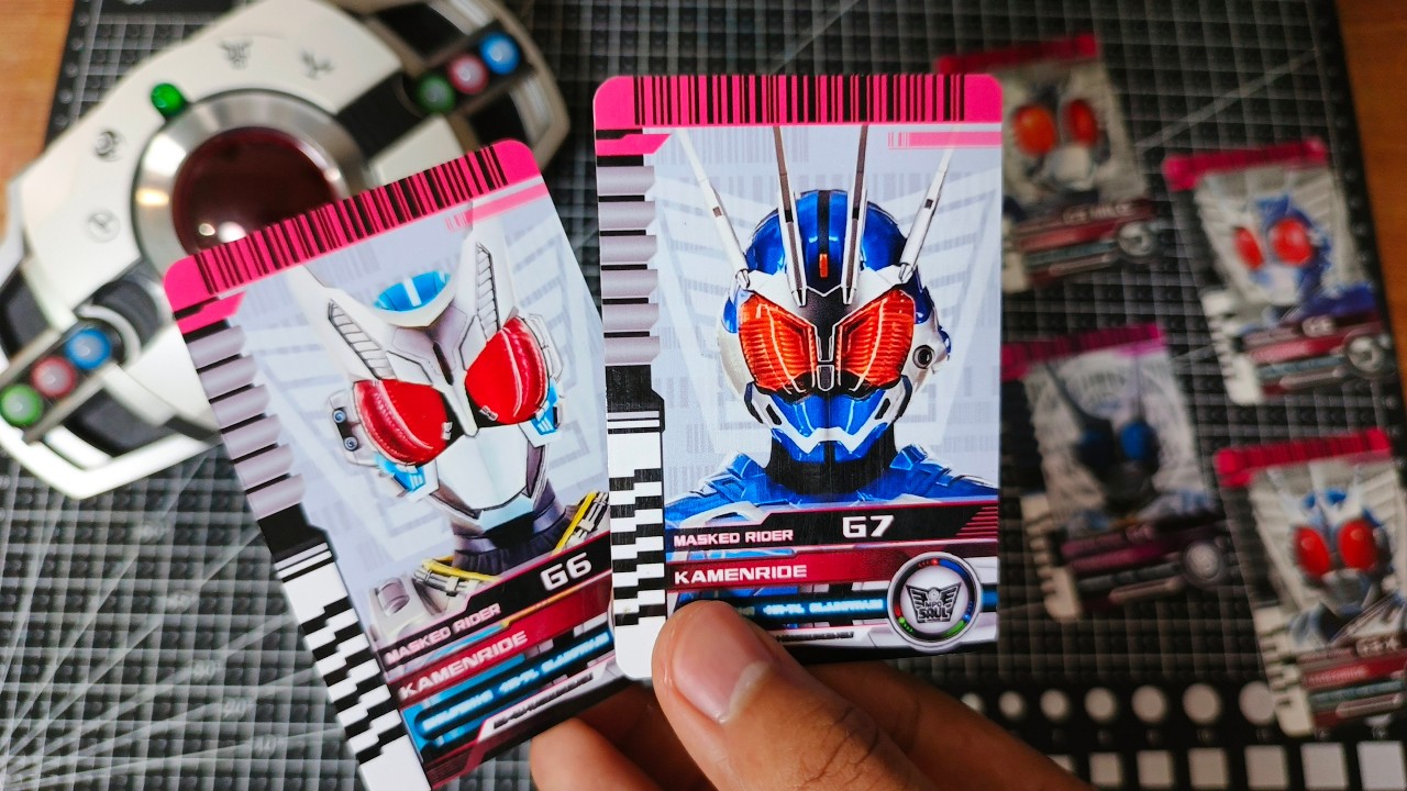 Kamen Rider G7 & G6 Custom Decade Ride Card CSM Decadriver Agito