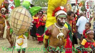 Tribal Sing-Sing In Papua New Guinea