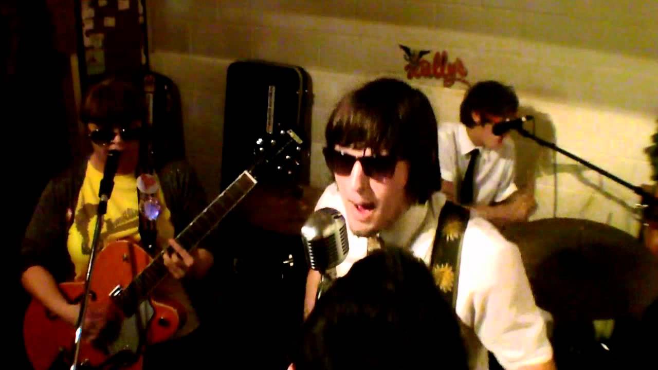 Garbo's Daughter - He Makes My Heart Go Pop