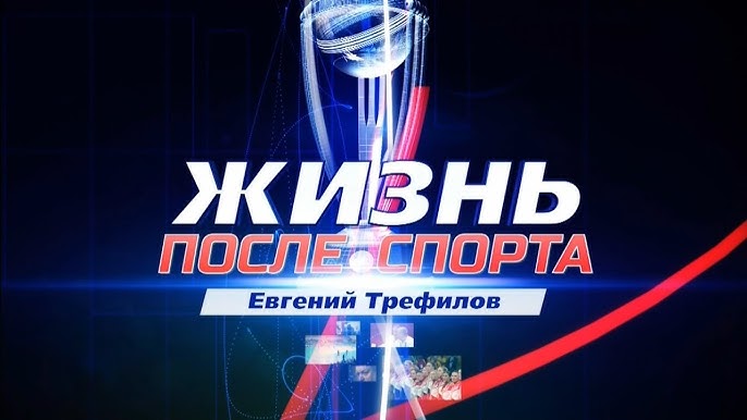 Демалыста нудист отбасының суреті Үлкен емізіктері бар үлкен кеуделер