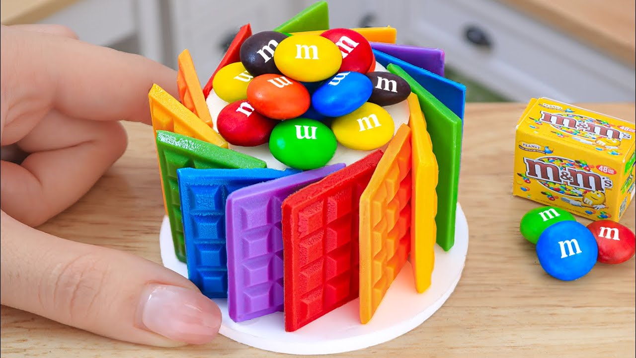 🌈 Amazing Miniature Rainbow KITKAT Chocolate Cake Decorating With M&M ...