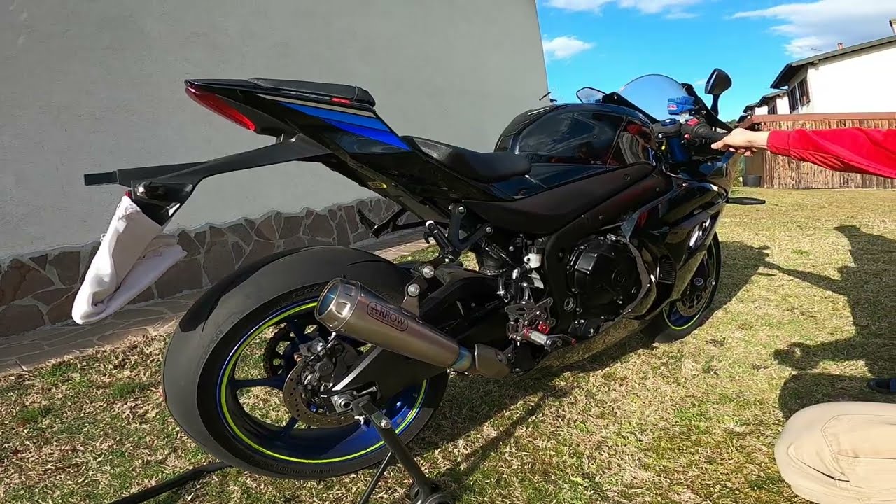 SUZUKI GSX R 1000 R - ARROW Exhaust Sound - YouTube