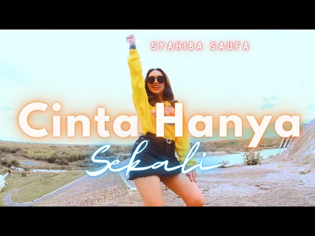 Syahiba Saufa - Cinta Hanya Sekali (Official Music Video ANEKA SAFARI) class=