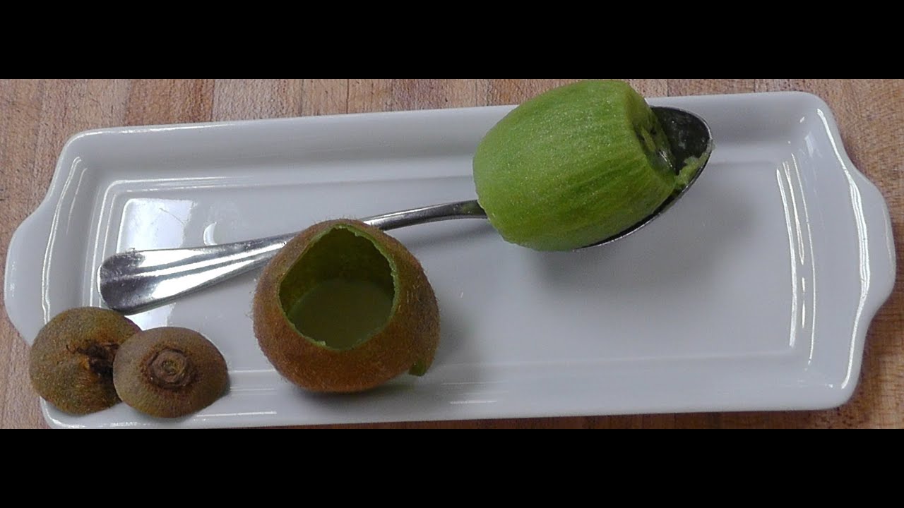 Best Way to Peel a Kiwi Peeling a Kiwi With a Spoon Kiwi Peeler