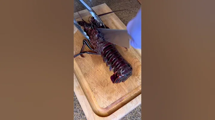 How to humanely break down a lobster #lobster #livelobster #seafood #cooking - DayDayNews