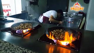 لحم الخروف المقلقل على الصاج في مطاعم تركيا