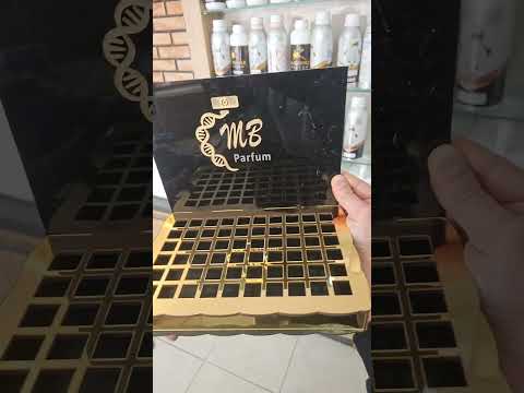 منتج ستاند للعطور حسب الطلب مع اللوغو او الشعار محلك