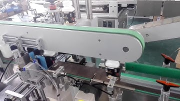 bottle four sides labeling machine