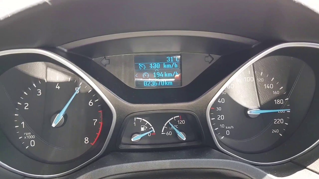 Ford Focus 1.5 ecoboost (180ps) top speed in 5th gear - YouTube