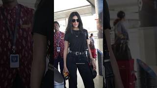 Shruti Haasan Arrives at Hyderabad Airport 🔥| Beyond Networks