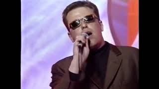 Madness - Lovestruck (Top Of The Pops 30/07/99)