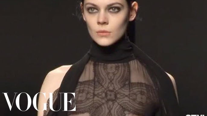 Louis Vuitton - As Seen on Runway Fall 2008 Collection - Long Sleeve T –  LUXHAVE