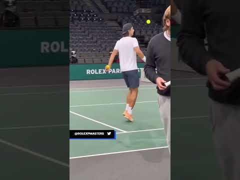 Lorenzo Musetti est aussi bon footballeur que tennisman 👀 #shorts #tennis
