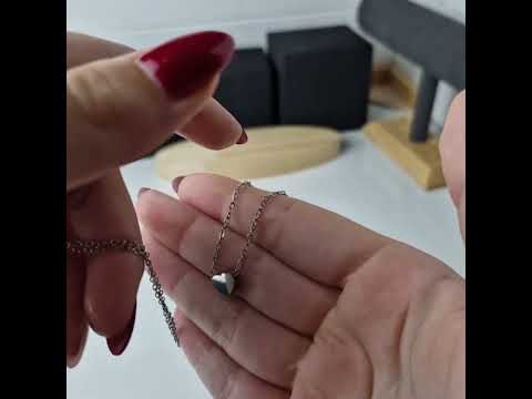 Жіночий кулон на шию з нержавіючої сталі "Mini Heart", видео 1