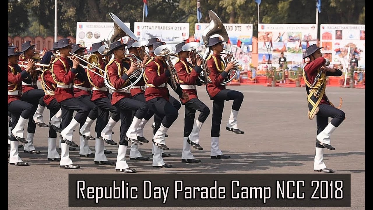 RM Nirmala Sitaraman Claps At Overwhelming Band Performance By School Kids At NCC RD Camp 2018