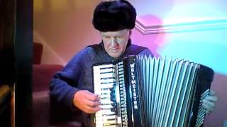 Во саду ли в огороде  = Vo sadu li vogorodye, a Russian song on accordion