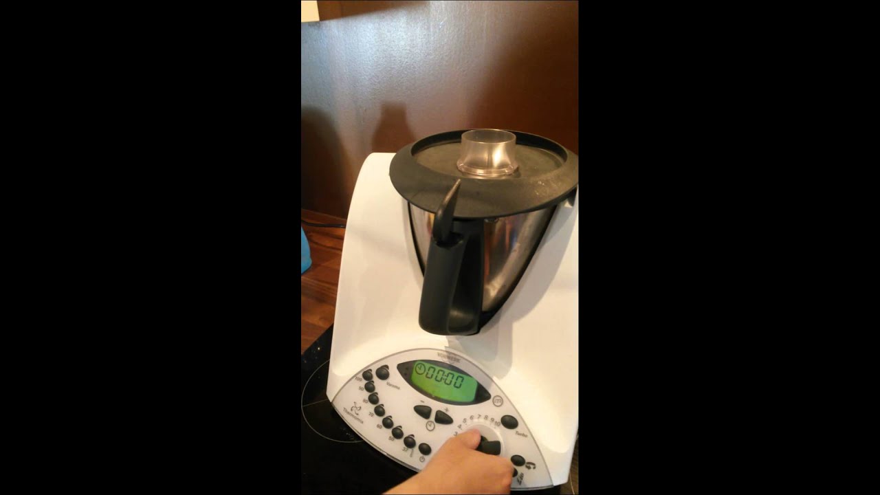 Thermomix à la vitesse 2 sens inverse - YouTube