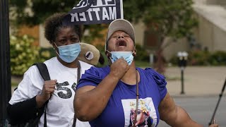 ‘Is That It’ Protesters Rage At Breonna Taylor Decision; ‘Outrageous And