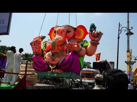Ganesh Nimajjanam - Ganesh nimajjanam in Tank Bund - Hyderabad Ganpati Visarjan #ganeshvisarjan