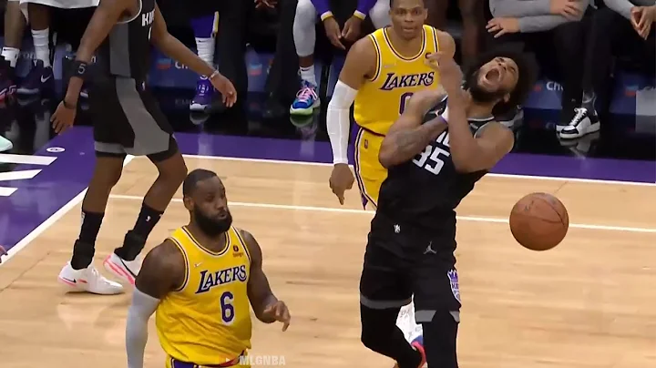 LeBron almost tore Marvin Bagley arm off